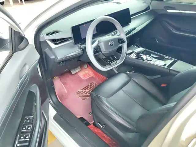 Changan Raeton Plus — Фото автомобиля 15