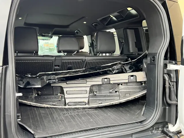 Land Rover Defender — Фото автомобиля 14