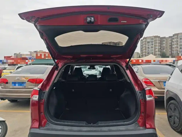 Toyota Corolla Cross — Фото автомобиля 18
