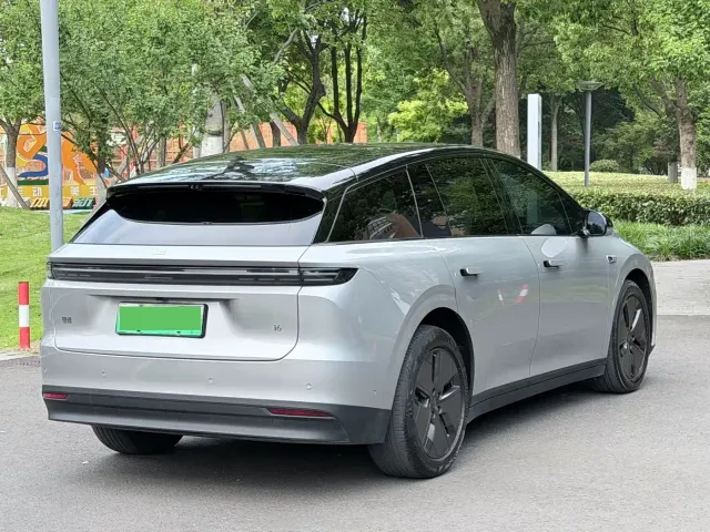 Li Auto i6 — Фото автомобиля 21