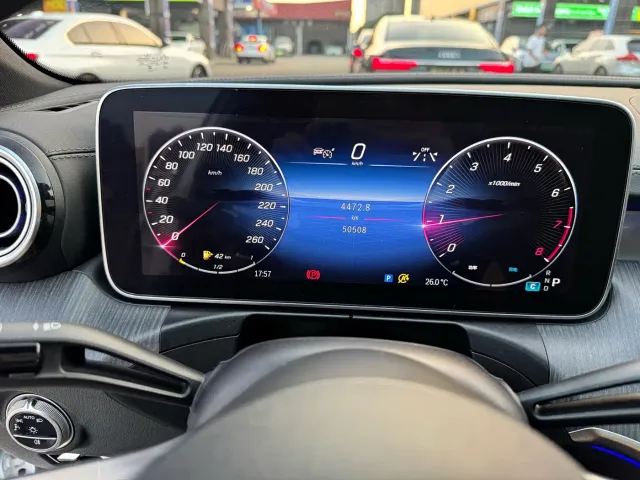 Mercedes-Benz C-Class — Фото автомобиля 16