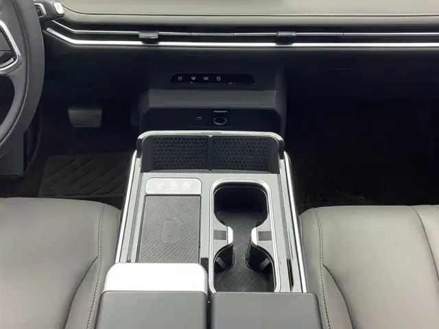 Maxus Dajia 7 — Фото автомобиля 22