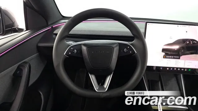 Tesla Model Y — Фото автомобиля 12