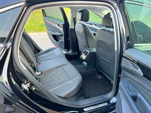 Volkswagen Passat — Фото автомобиля 17
