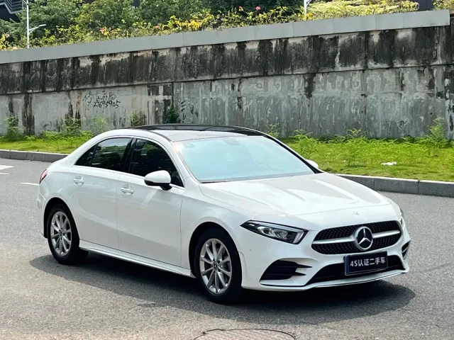 Mercedes-Benz A-Class — Фото автомобиля 2