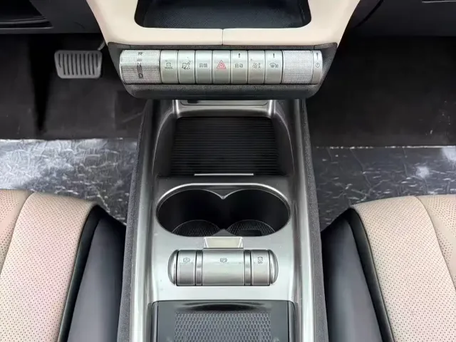 BYD Dolphin — Фото автомобиля 12