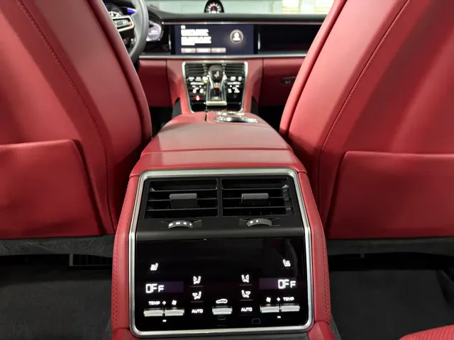 Porsche Panamera — Фото автомобиля 8