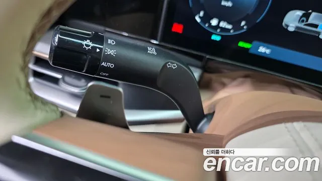Hyundai Grandeur GN7 — Фото автомобиля 28