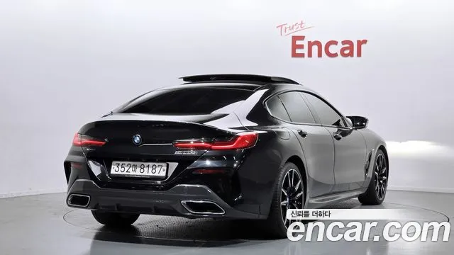 BMW 8-Series — Фото автомобиля 2