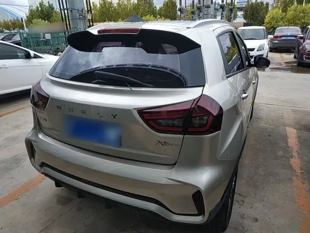 Geely Vision X3 — Фото автомобиля 5