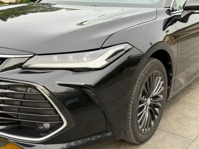 Toyota Avalon — Фото автомобиля 4