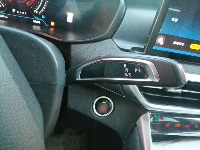 Maxus G50 — Фото автомобиля 6