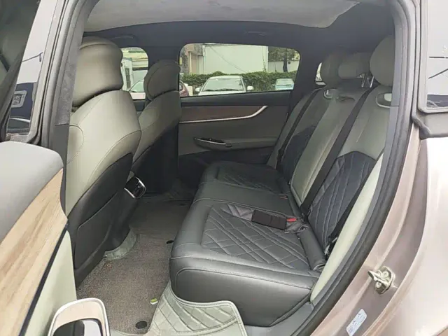 Changan Qiyuan A07 — Фото автомобиля 16