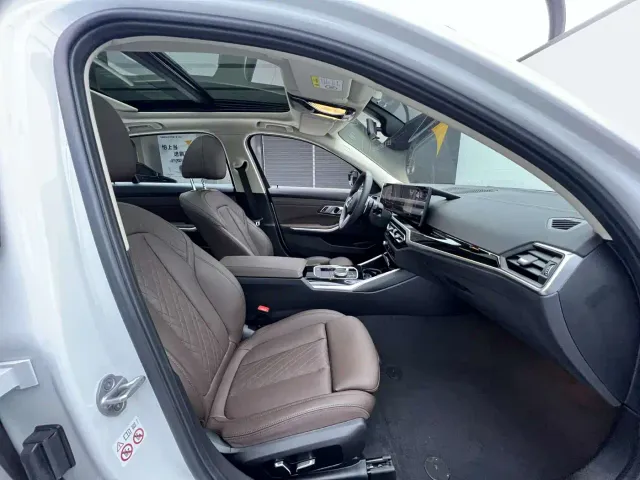 BMW 3 Series — Фото автомобиля 17