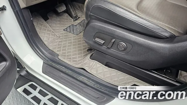 Kia Carnival — Фото автомобиля 18