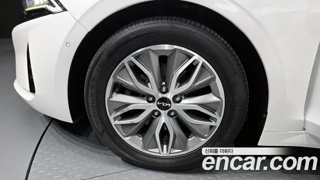 Kia K5 Signature — Фото автомобиля 5