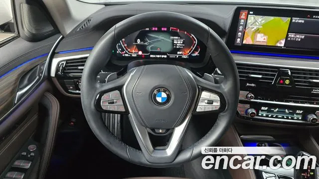 BMW 5 Series G30 — Фото автомобиля 18