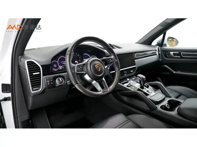 Porsche Cayenne — Фото автомобиля 6