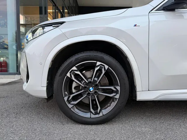 BMW X1 — Фото автомобиля 11