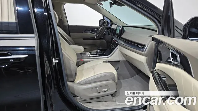 Kia Carnival 4th Gen — Фото автомобиля 16
