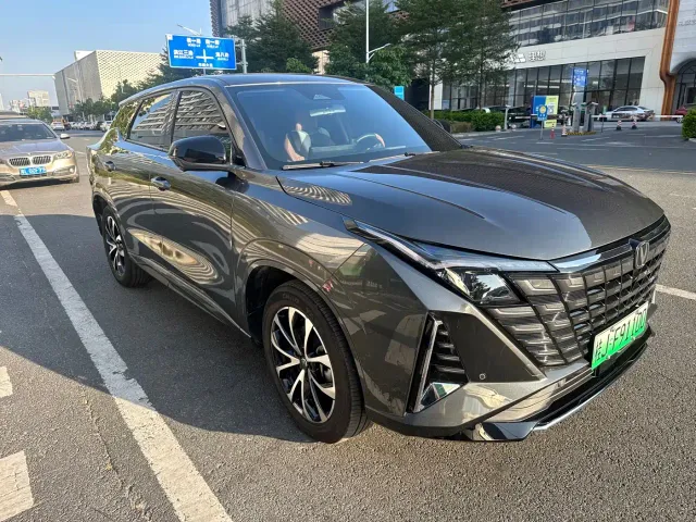 Changan UNI-Z — Фото автомобиля 8