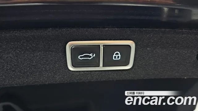 Hyundai Grandeur Grandeur (GN7) 3.5 Бензин 4WD — Фото автомобиля 20