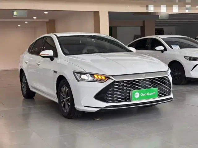BYD Qin PLUS — Фото автомобиля 3