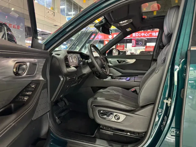 GAC Trumpchi ES9 — Фото автомобиля 16