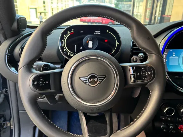 MINI Clubman — Фото автомобиля 9