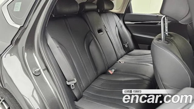Genesis G80 Бензин 2.5 турбо AWD — Фото автомобиля 12