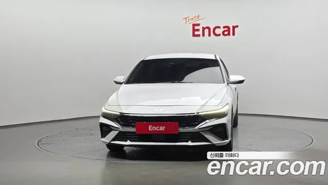 Hyundai AVANTE Новый Avante (CN7) — Фото автомобиля 3