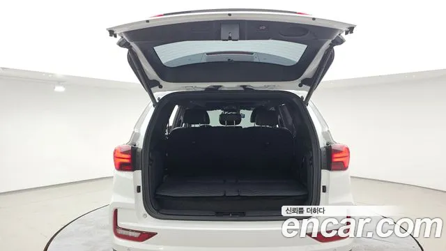 KG_Mobility_Ssangyong Rexton All Rexton Дизель 2.2 4WD — Фото автомобиля 20