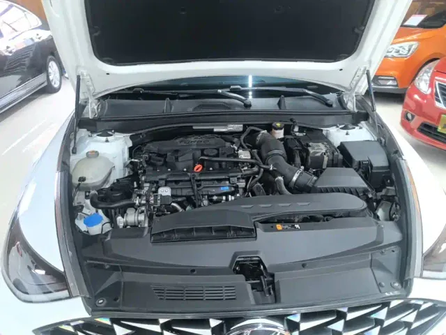 Hyundai Sonata — Фото автомобиля 19