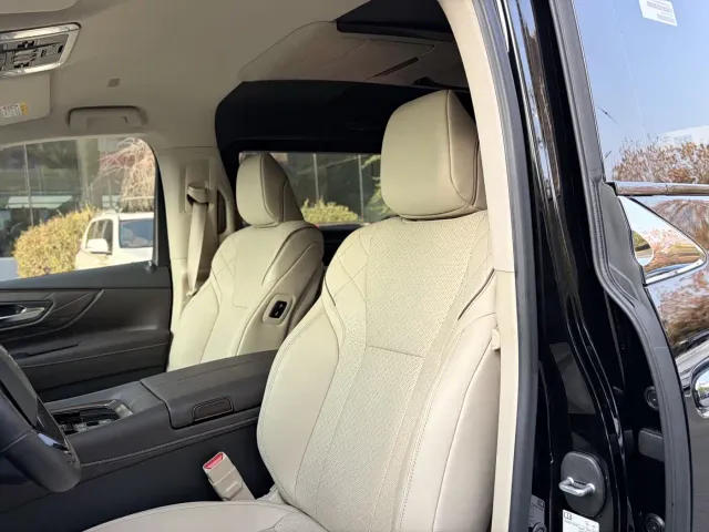 Toyota Alphard — Фото автомобиля 9