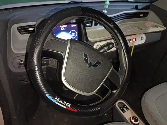 Wuling Hongguang Mini EV — Фото автомобиля 15