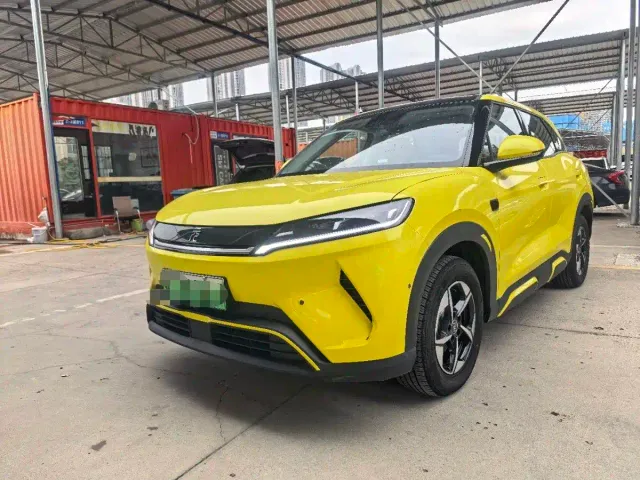 Фотография автомобиля — BYD Yuan UP