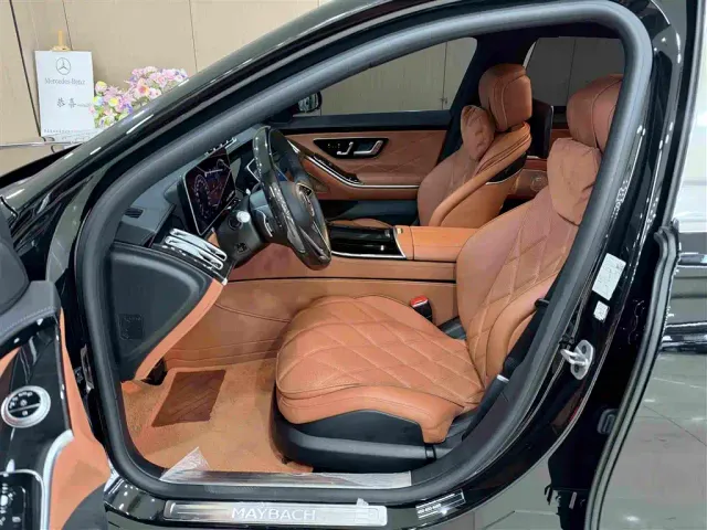 Mercedes-Benz Maybach S-Class — Фото автомобиля 22