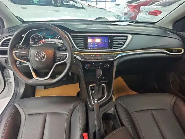 Buick Excelle — Фото автомобиля 9