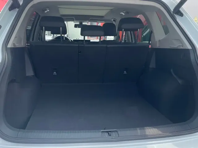 Volkswagen Tiguan L — Фото автомобиля 18