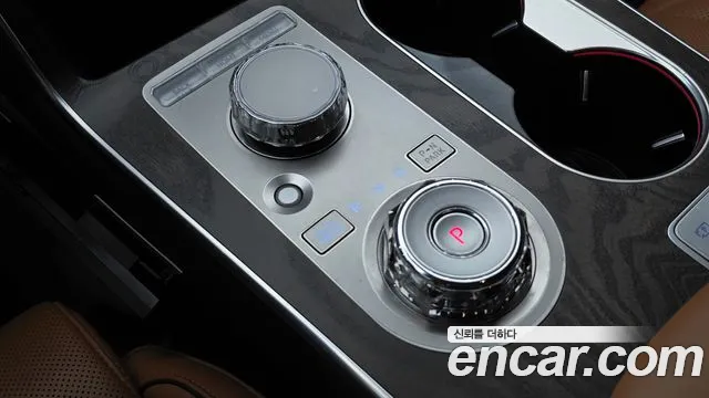 Genesis GV80 — Фото автомобиля 12