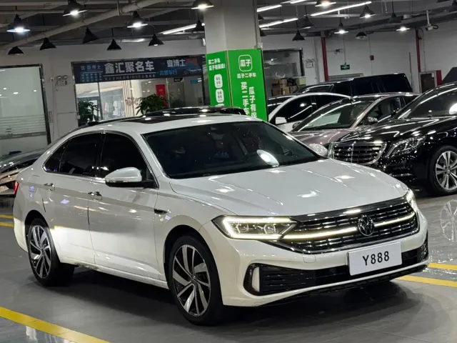 Volkswagen Sagitar — Фото автомобиля 3