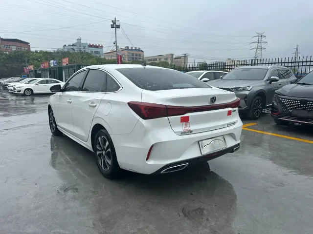 Changan Eado — Фото автомобиля 20