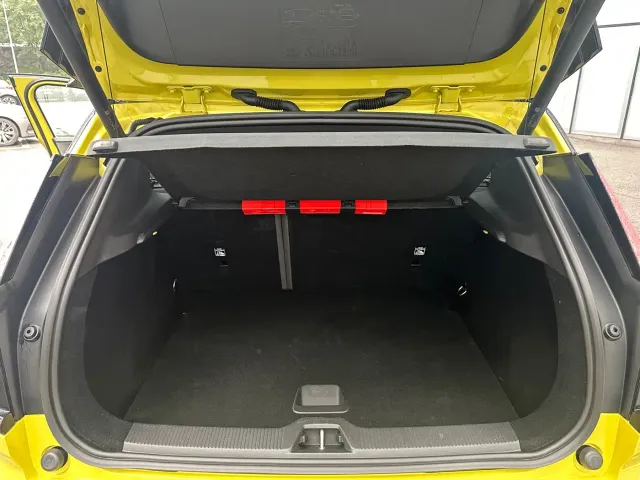 Volvo EX30 — Фото автомобиля 15
