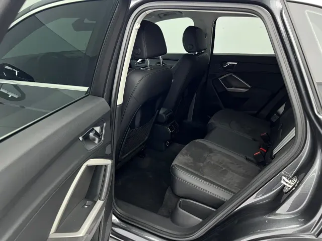Audi Q3 — Фото автомобиля 14
