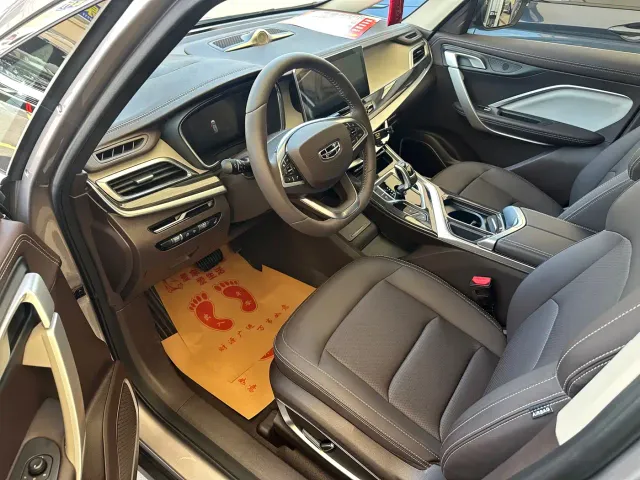 Geely Jiaji — Фото автомобиля 2