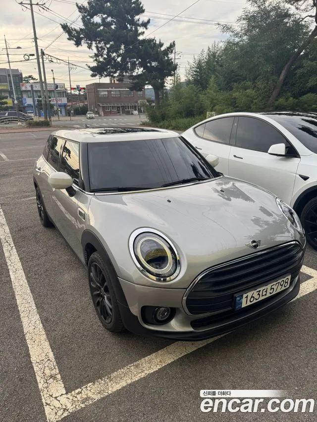 Фотография автомобиля — MINI Clubman