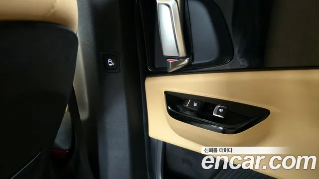 Kia Canival Carnival 4 поколение Бензин 9 мест Noblesse — Фото автомобиля 19