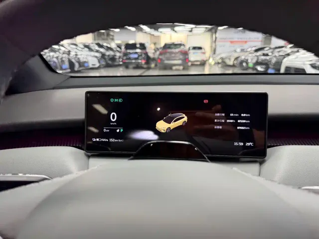 Nio ET5 Touring — Фото автомобиля 16