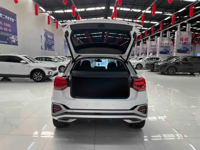 Audi Q2L — Фото автомобиля 17