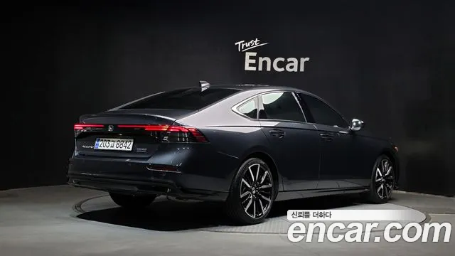 Honda Accord 11th Gen — Фото автомобиля 2